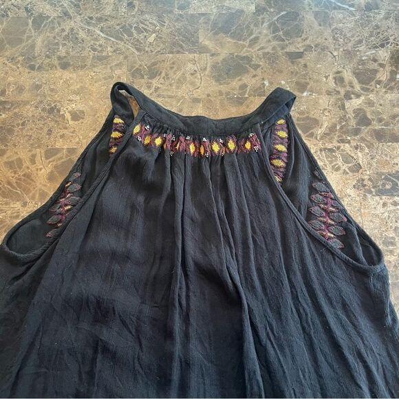 Free Generation Los Angeles Women Black Sleeveless Blouse M Embroidered - Picture 6 of 9